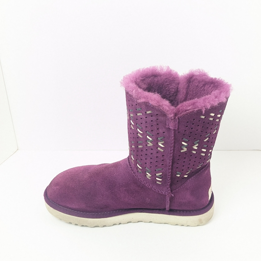 UGG Bailey Button Tehuano Boots - Picture 4 of 16